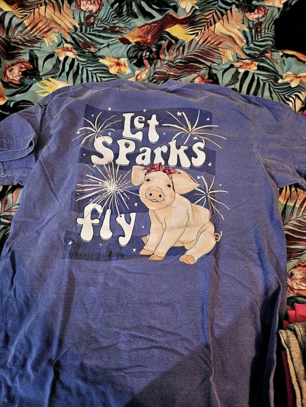 Southern Shirt Graphic Short Sleeve Tee Size Medium
